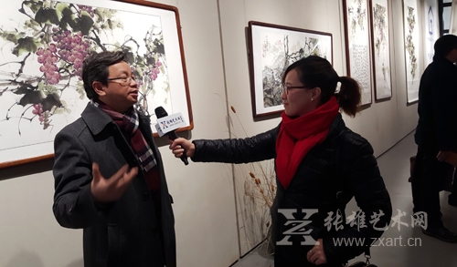 记者采访中华全国台湾同胞联谊会副会长杨毅周